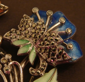 Art Nouveau large antique sterling silver brooch pin, detail