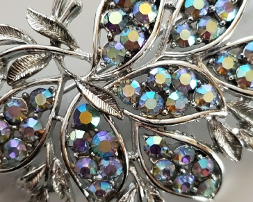vintage Coro leaf with aurora borealis rhinestones silver-tone brooch  detail