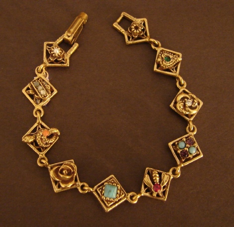 Goldette style, goldtone charm bracelet
