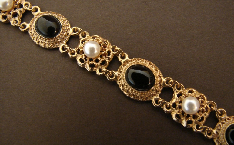 large amber rhinestones bracelet and earrings