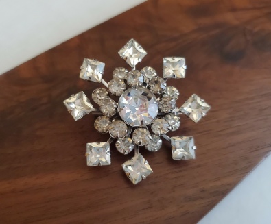 starburst silver-tone rhinestones brooch