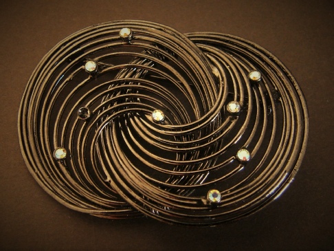 vintage circular wire pin